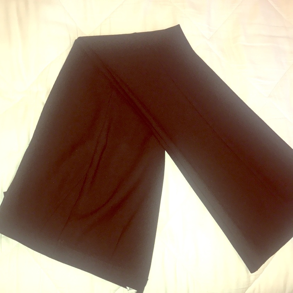 ELIZABETH AND JAMES black pants size 2
